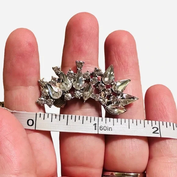 Express Rhinestone Crystal Cuff Clip Earring 1 piece Fashion Jewelry (left ear) - Picture 8 of 10